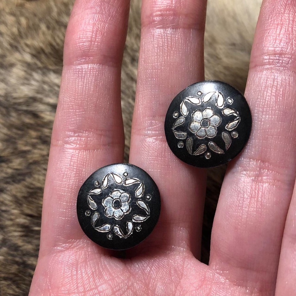 Vintage silver plated floral clip on disk earrings